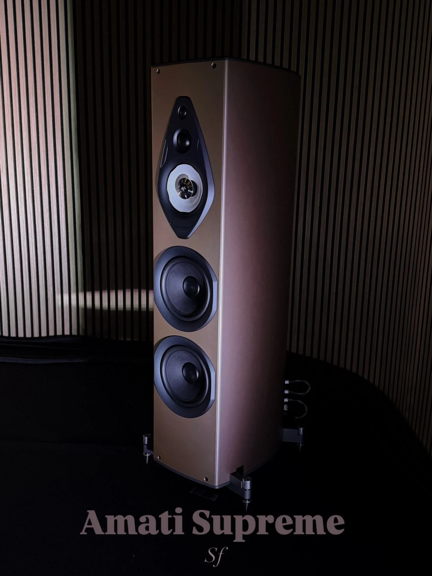 Amati Supreme, maintenant chez Music-Hall. 
&Agrave; d&eacute;couvrir &agrave; l&rsquo;&eacute;coute, sur rendez-vous. 
#sonusfaberamati #musichallauditorium #hifiparis