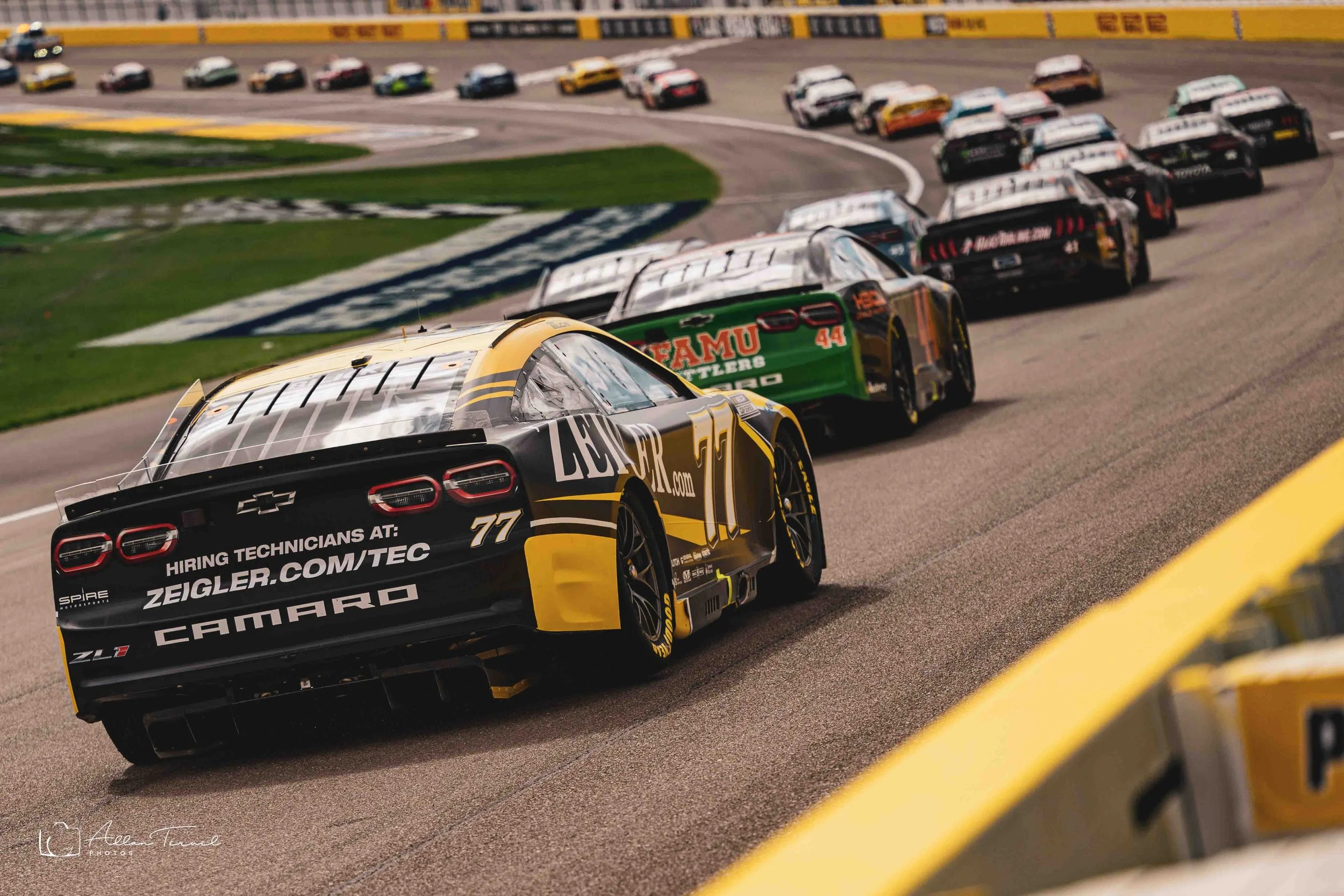 nascar-sunday_josh-bilicki-77-2.jpg