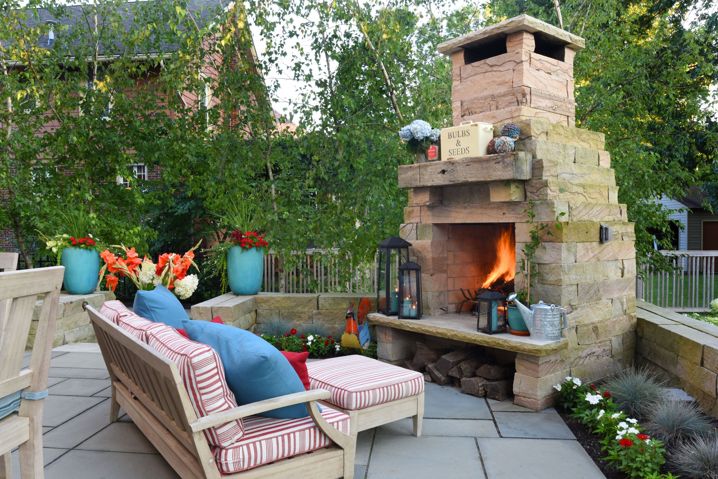 Small Outdoor Living Space Ideas