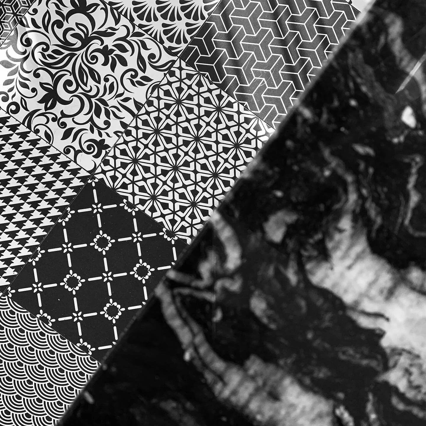 black&amp;white
.
.
.
.
.
#bw #bw_photooftheday #symmetry #pozible #curiocityvancouver @curiocityvancouver #visualscollective #alwaysroaming #exploretocreate #travelstoke #design #architecture #traveltheworld #pattern #minimalism #ig_captures #shadow