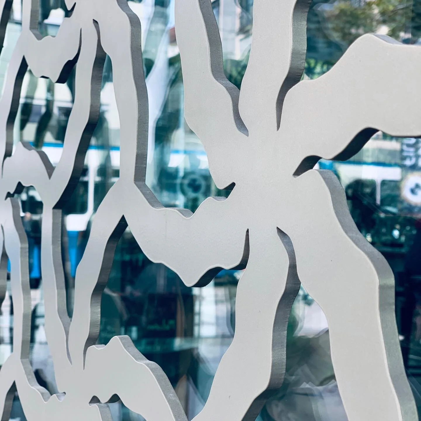 paradigm  #sechseläutenplatz
.
.
.
#blurry #beautifuldestinations #photography #urbanandstreet #architecturephotography #architectureporn #exploretocteate #artlover #explore #adventurer #industrialdesign #getlost #wanderlust #art #exhibition #artofv