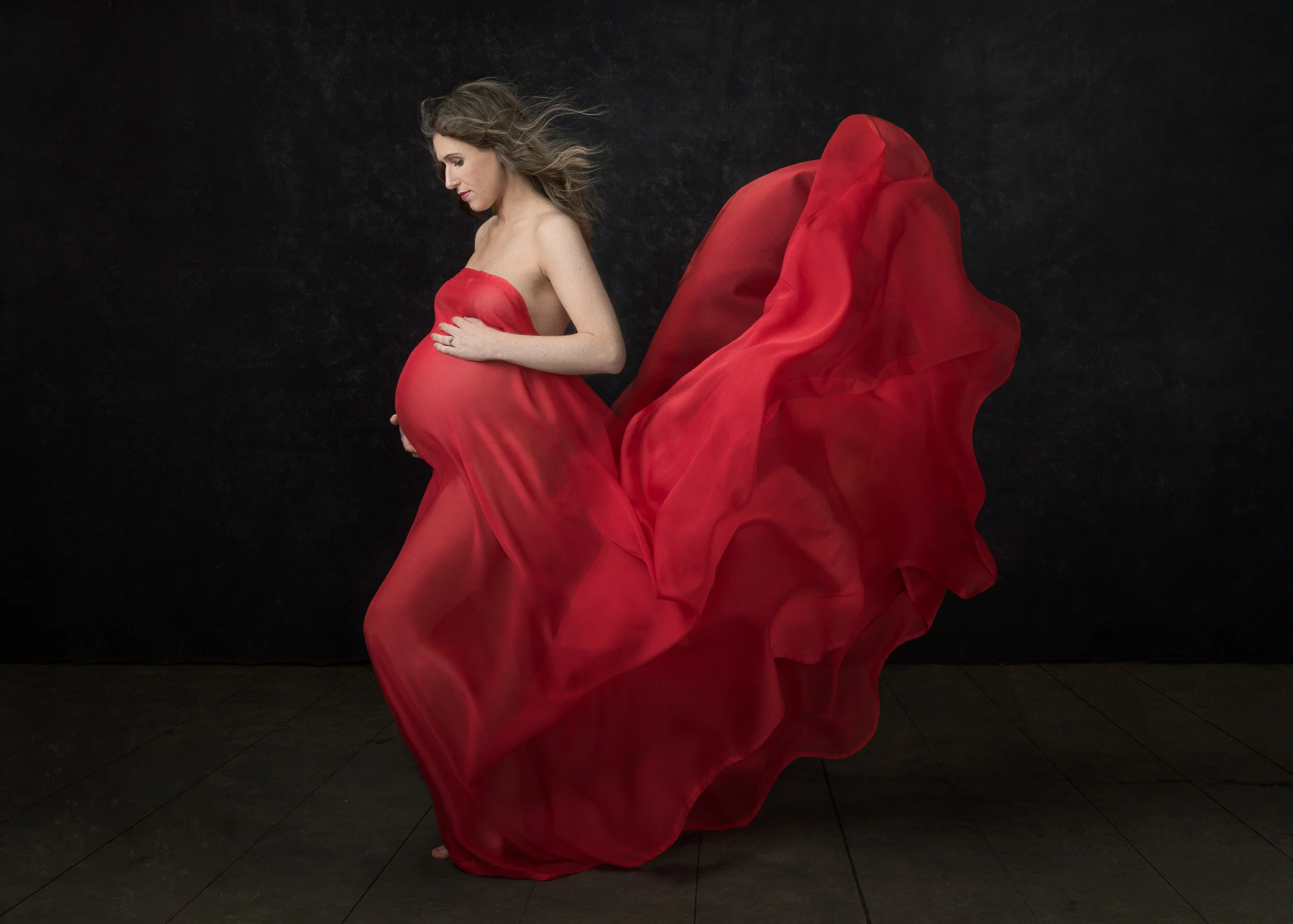 Devin Dahlgren Maternity Portrait