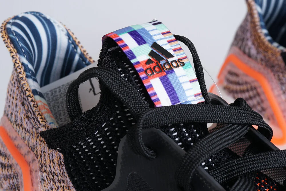 Design Sepatu Ternyaman Adidas Indonesia untuk Olahraga