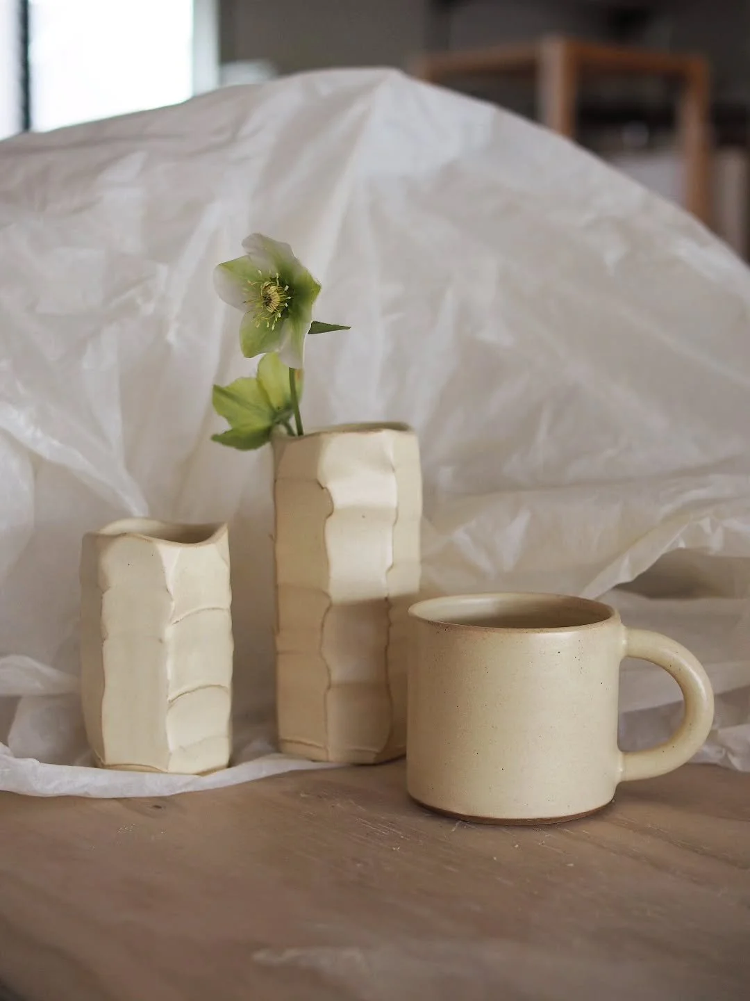 New soft yellow glaze, gentle and warm 🌞🧈 

Grateful to @studio91.nz for sharing this lovely glaze recipe 💛