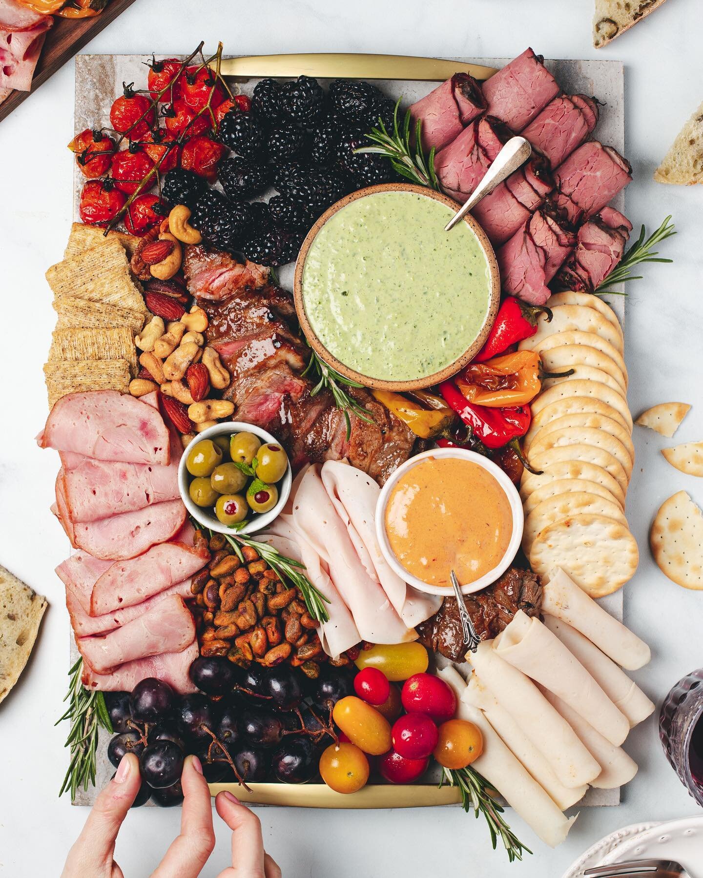 Building charcuterie boards is one of my favorite things to style and shoot!
⁣
So here is a sneak peak from the cookbook with @elizabeth_simplyagave and @dralyssadberlin , As I&rsquo;m drowning in all the editing 😅 and catching up on my school work.