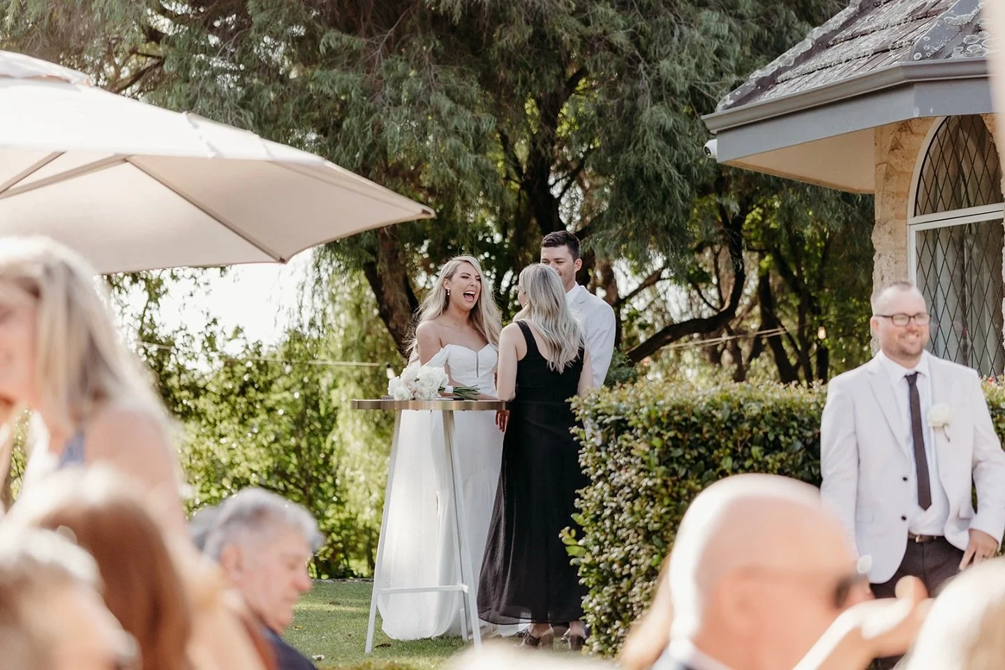 Lauren &amp; Nick&rsquo;s @brookleighestate wedding was all about love with a few good laughs along the way. A ceremony should be heartfelt, modern and fun, but most of all, it should be uniquely you! 🤍🎤 

📷 @jackintheboxperth 

#PerthCelebrant #L