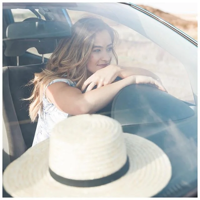 || MOVING FORWARD ||
&bull;
I can&rsquo;t be the only one feeling like every time I take a step forward, I get knocked back 5 steps.
&bull;
There are moments this year I feel as if the wind has been knocked out of me and I&rsquo;m just laying on my b