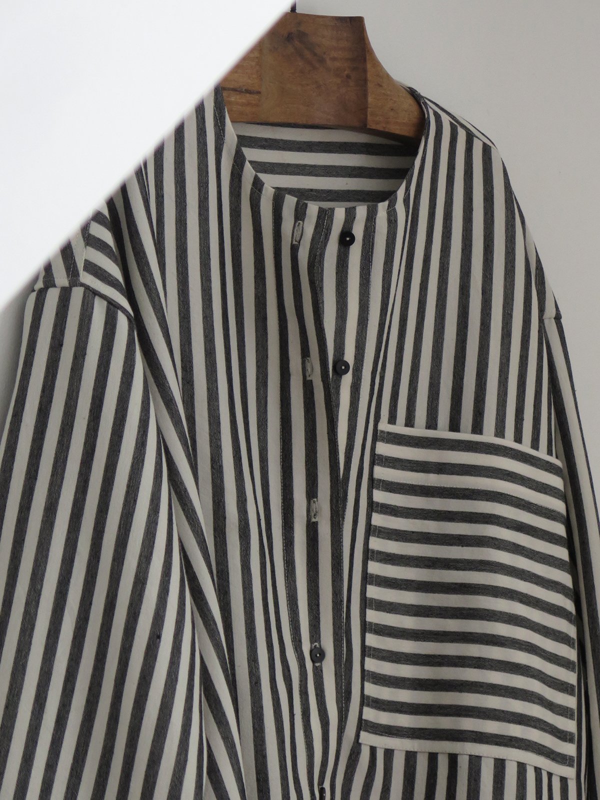 W_MATKA_STRIPED WC CROPPED SHIRT_2.jpg