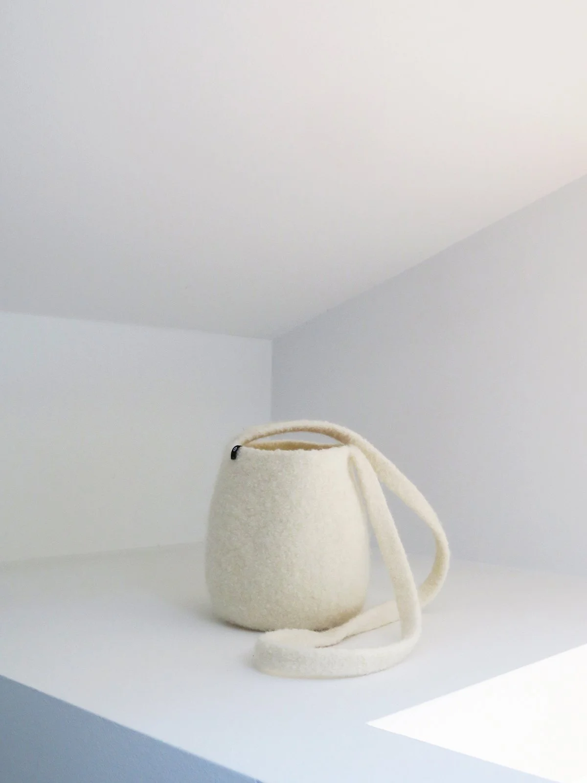 W_CT_BALL BAG_IVORY_4.jpg