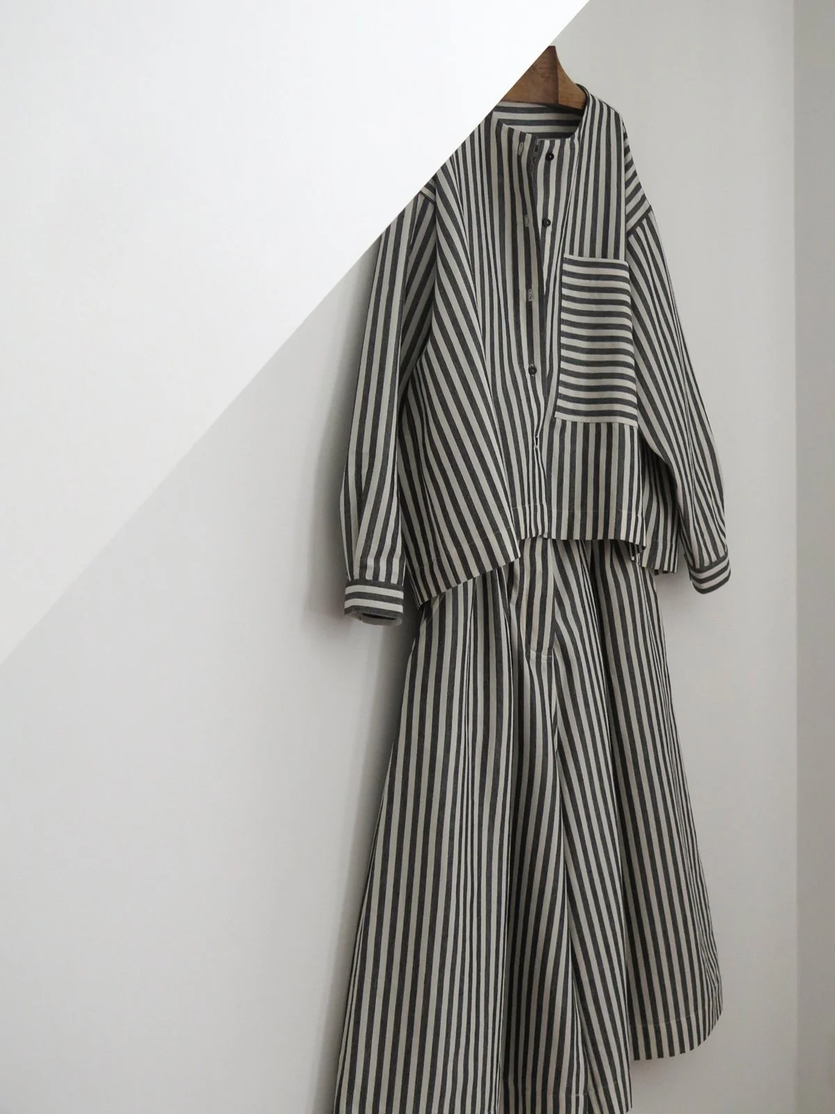 W_MATKA_STRIPED WC CROPPED SHIRT_5.jpg