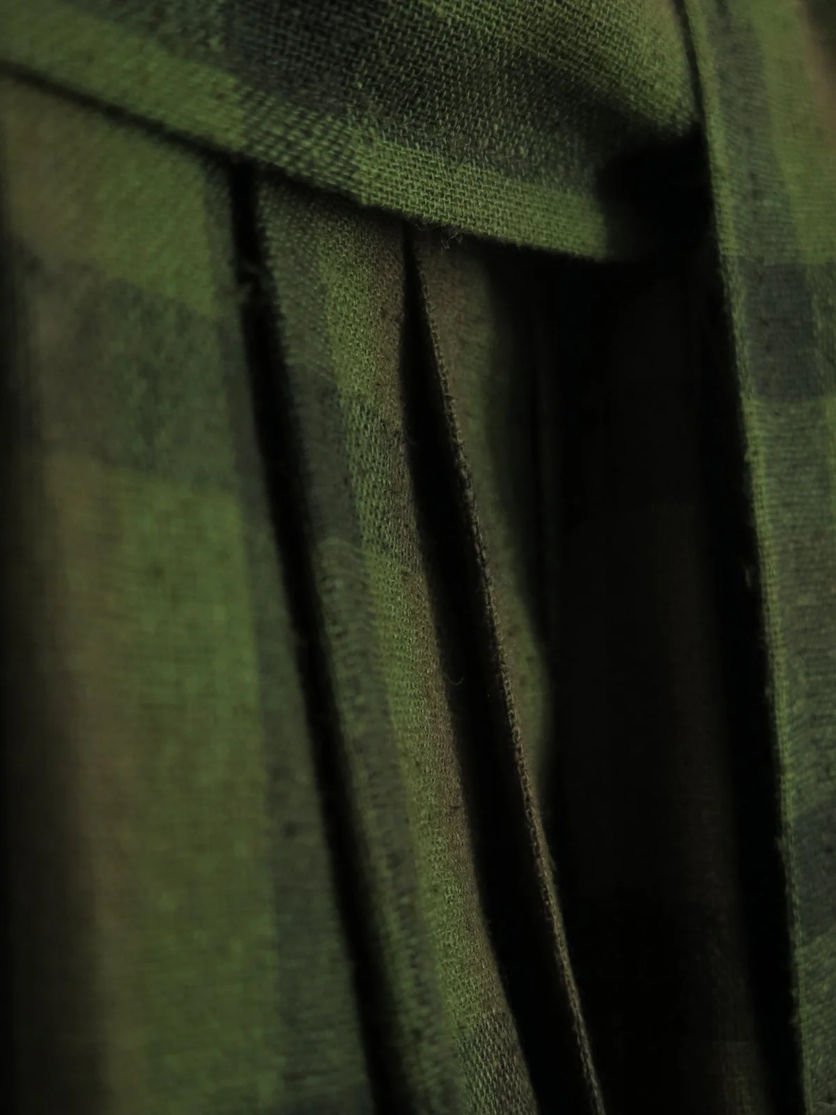 W_MATKA_GREEN PLAID SILK M SKIRT_2.jpg