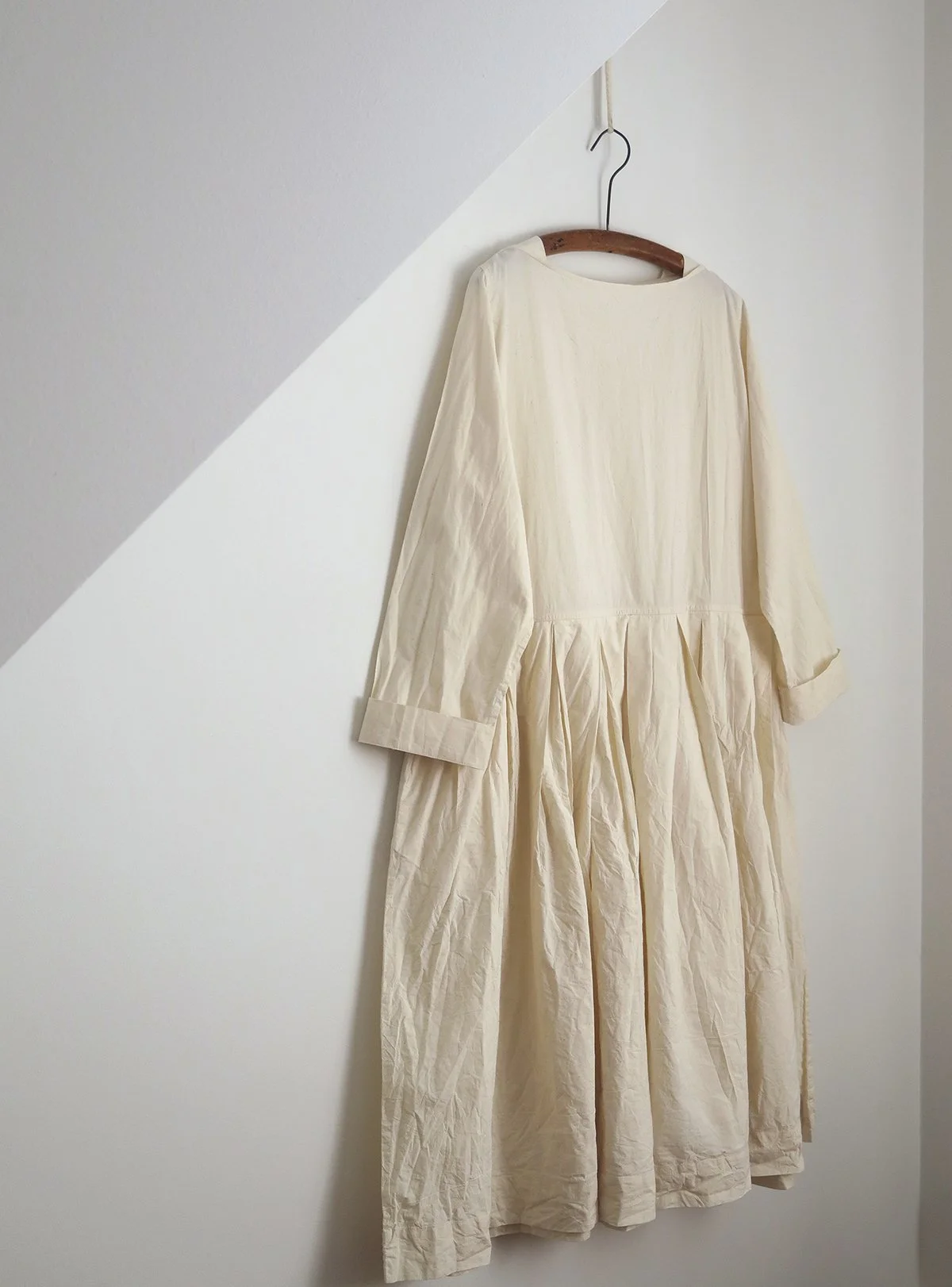 Light Cotton Maxi Box Pleated Dress