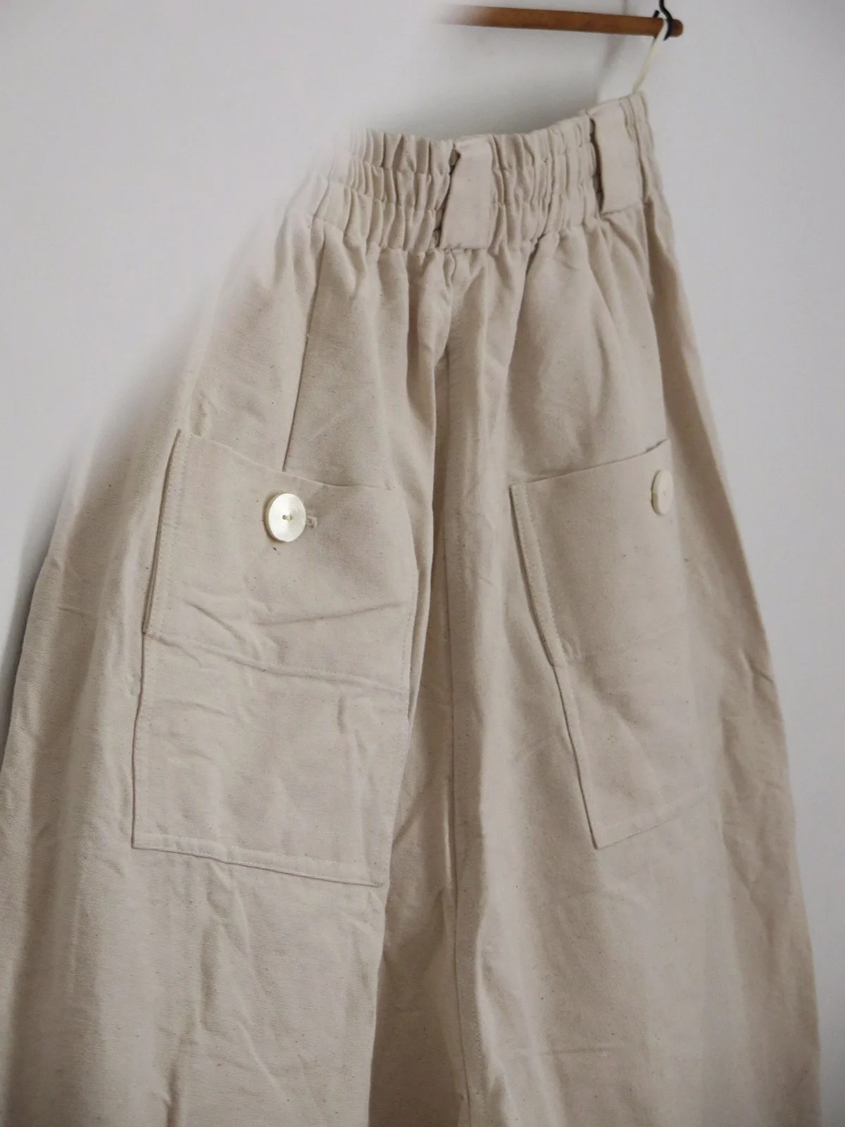 W_MATKA_MAXI TROUSERS BARREL_3.JPG