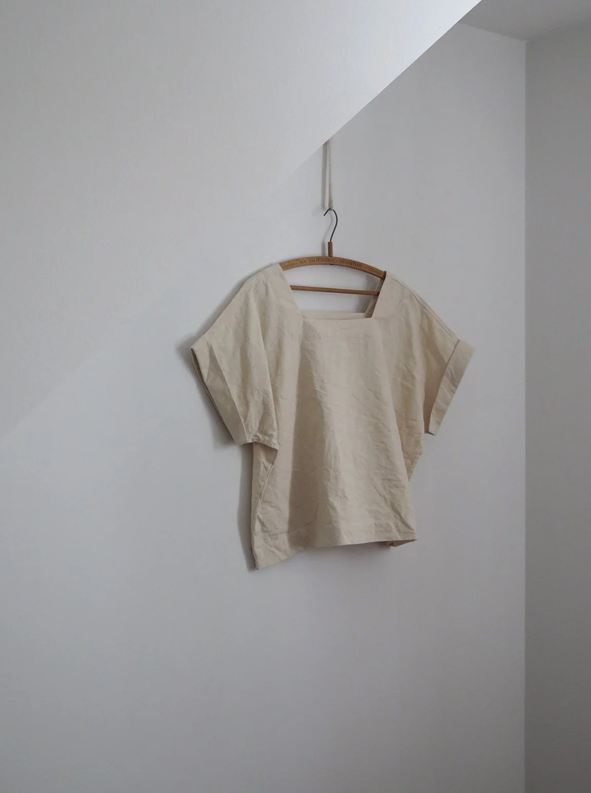 W_MATKA_LIGHT CANVAS SHORT SLEEVE SQUARE TOP_1.jpg