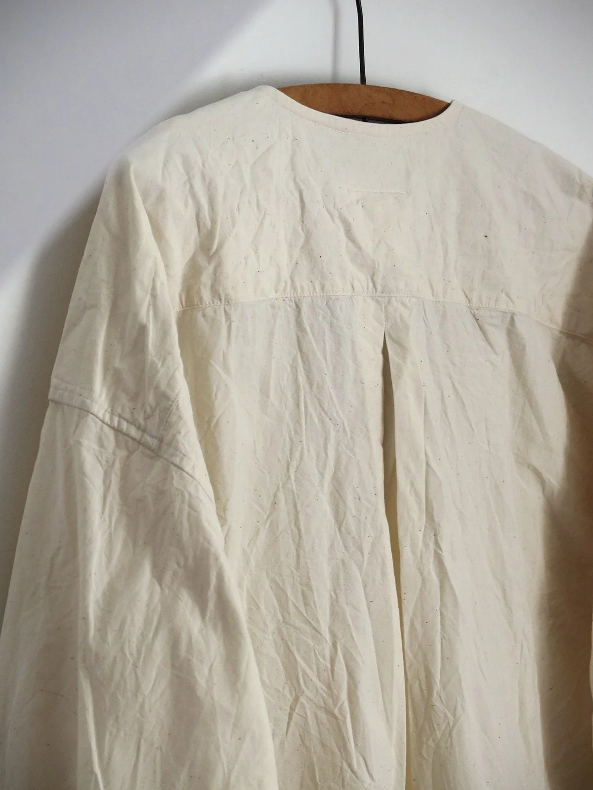 W_MATKA_LC COLLARLESS PAINTER'S SHIRT_5.jpg
