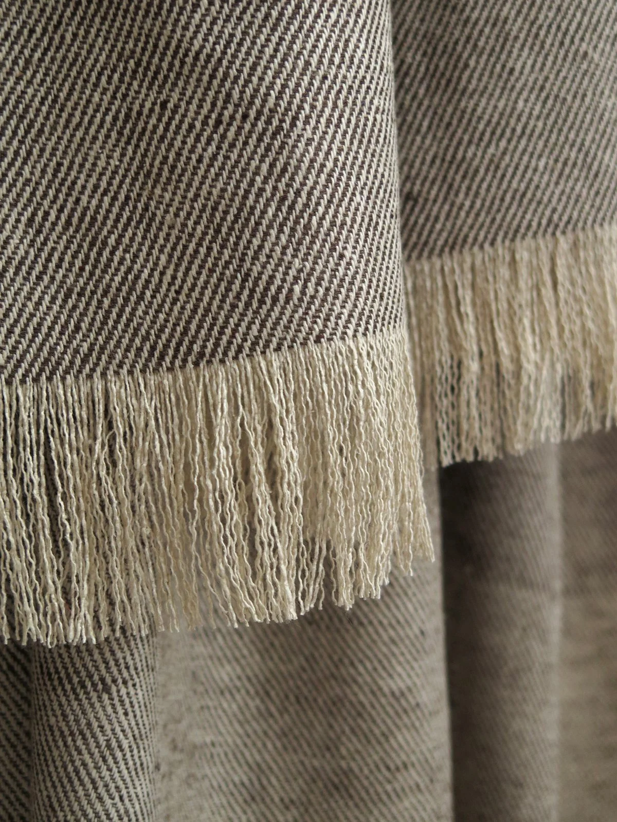 W_MATKA_TWILL SILK THROW_3.jpg