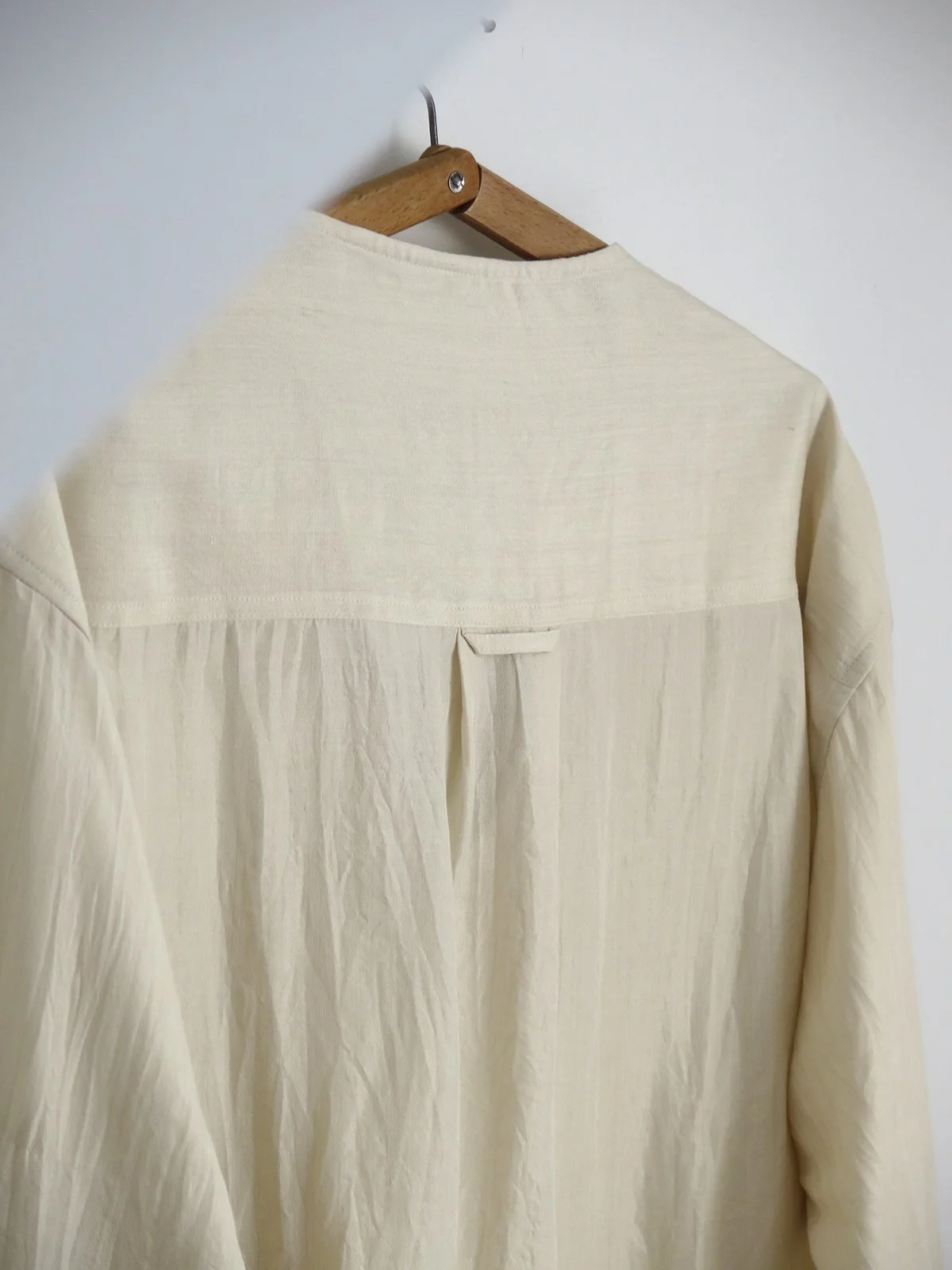 W_MATKA_CHINESE SILK CROPPED SHIRT_4.jpg