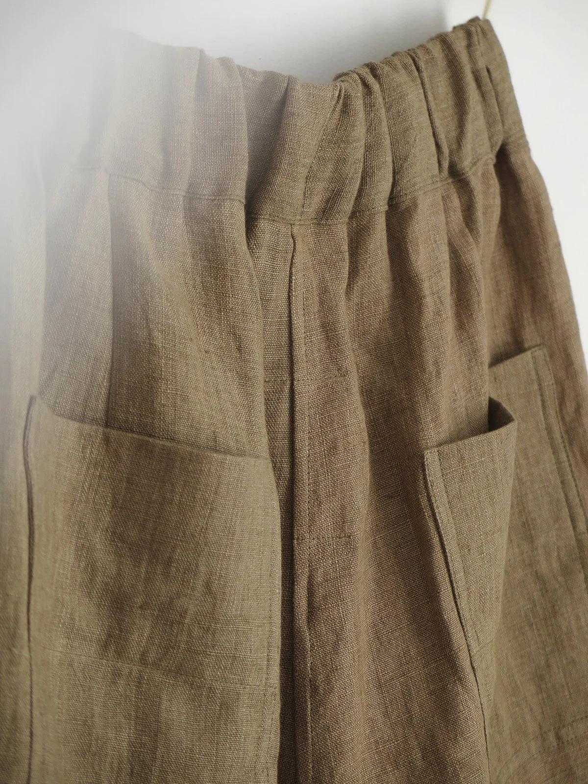 W_MATKA_BROWN OLIVE LINEN B SHORTS_3.jpg