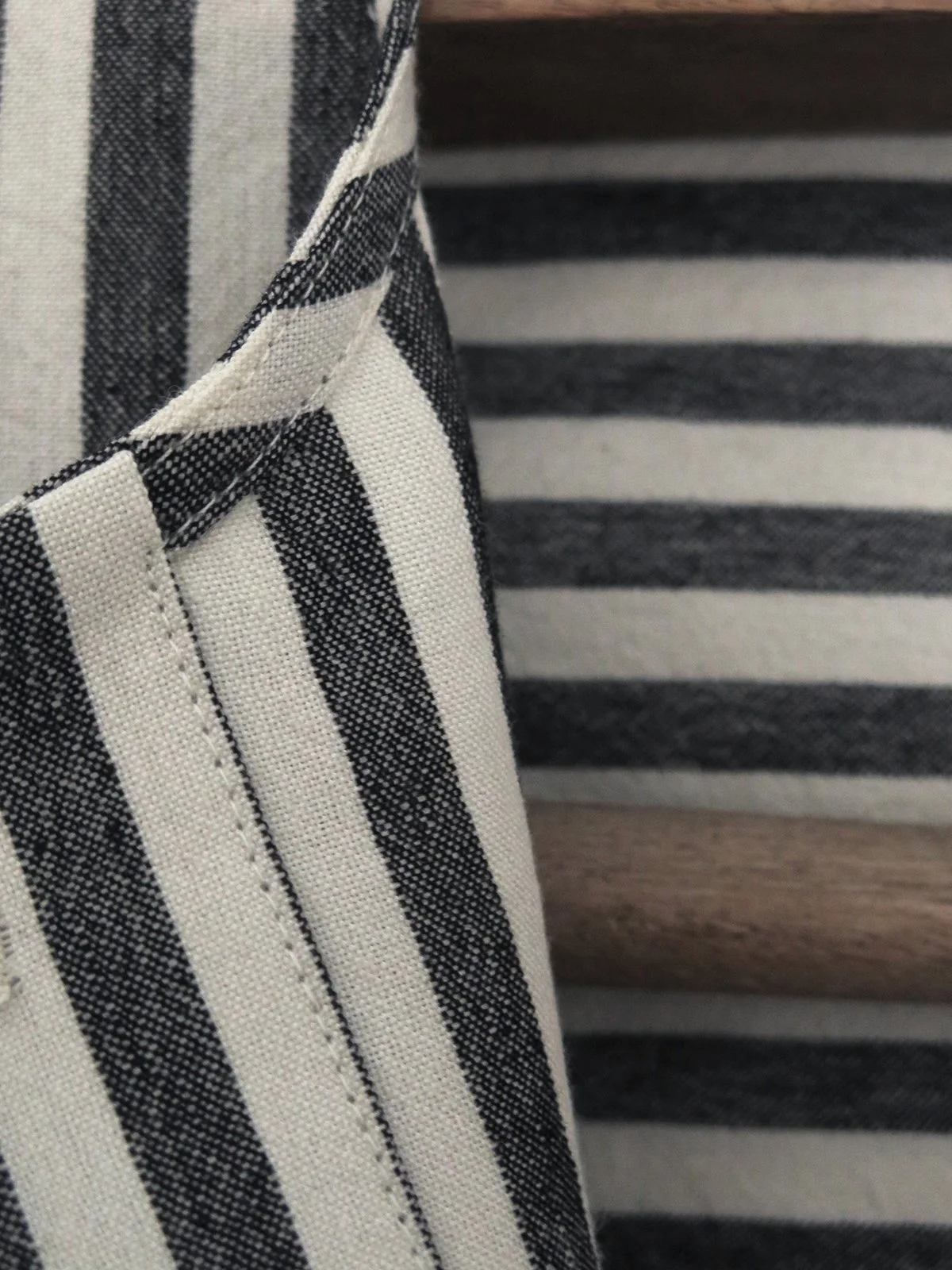 W_MATKA_STRIPED WC CROPPED SHIRT_7.jpg