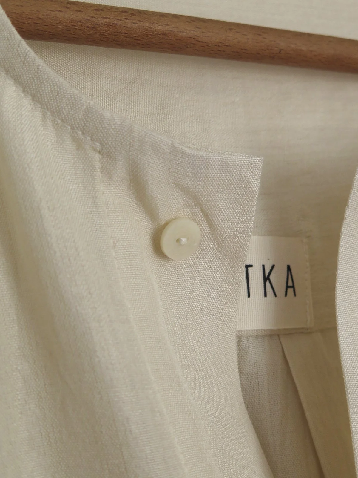 W_MATKA_CHINESE SILK CROPPED SHIRT_2.jpg