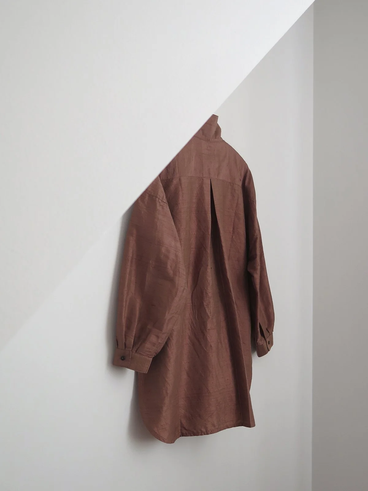 W_MATKA_DUPION SILK PAINTER'S SHIRT_3.jpg