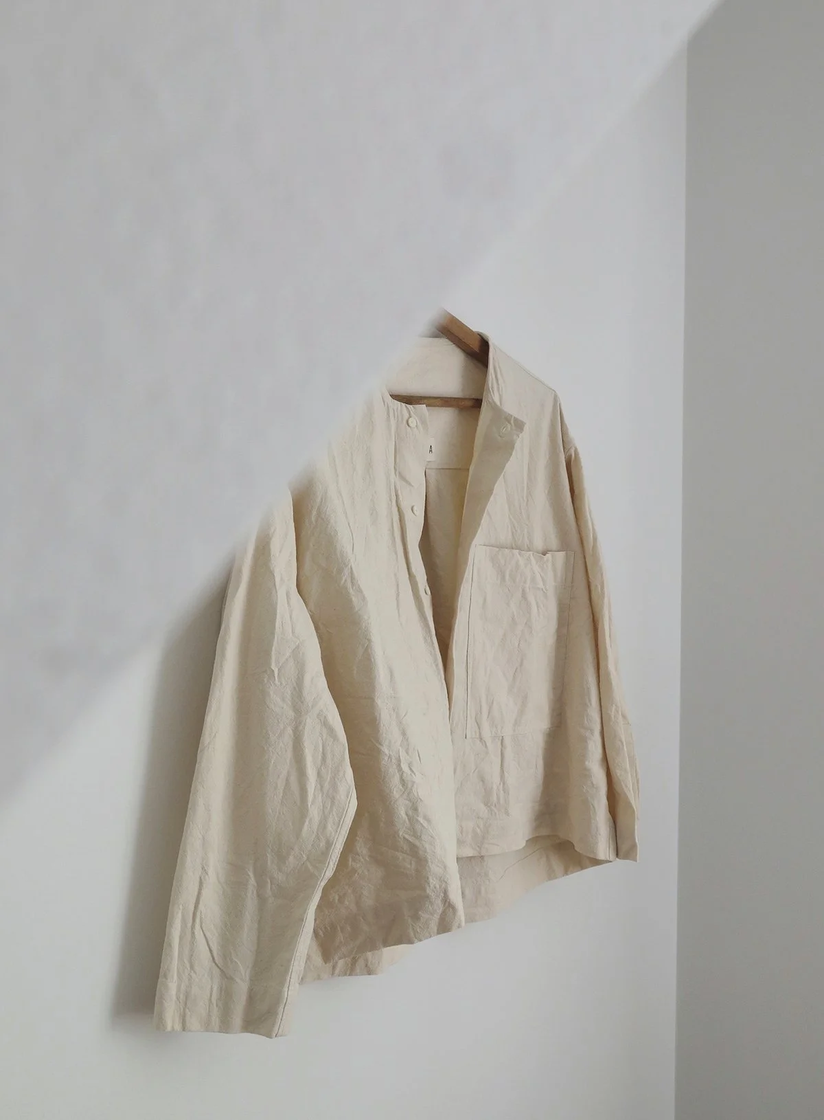 W_MATKA_LC CROPPED COLLARLESS SHIRT_2.jpg