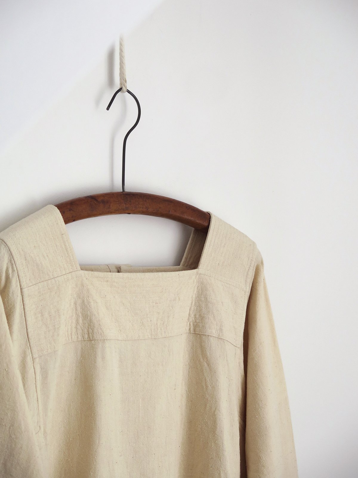 W_MATKA_IVORY SILK SQUARE TOP_3.jpg