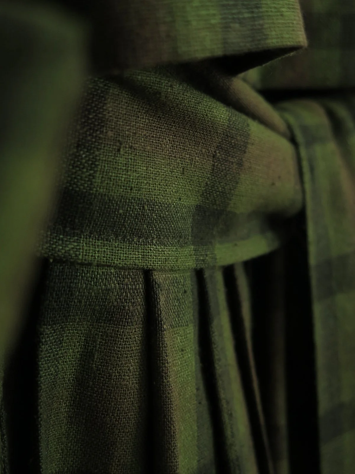 W_MATKA_GREEN PLAIN SILK T TOP_2.jpg