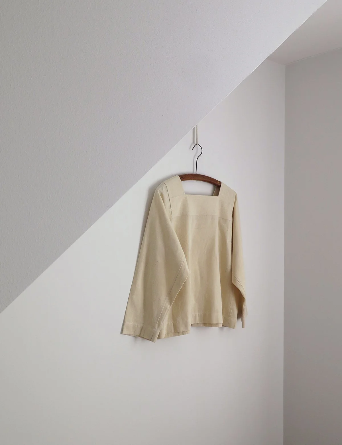 W_MATKA_IVORY SILK SQUARE TOP_1.jpg