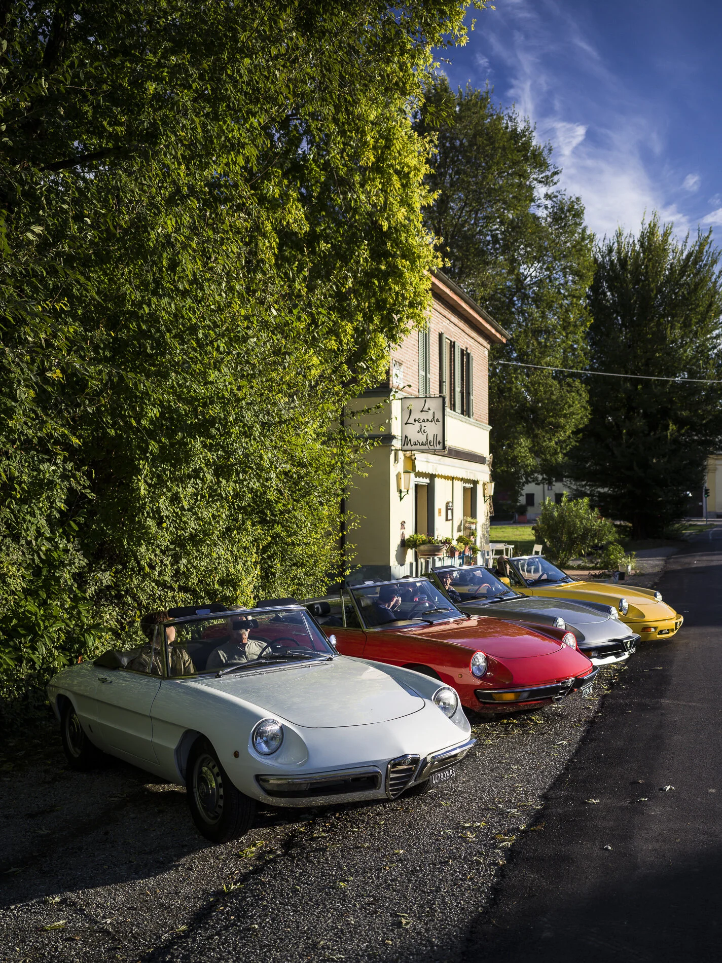 Alfa Romeo Spider Duetto (2).jpg