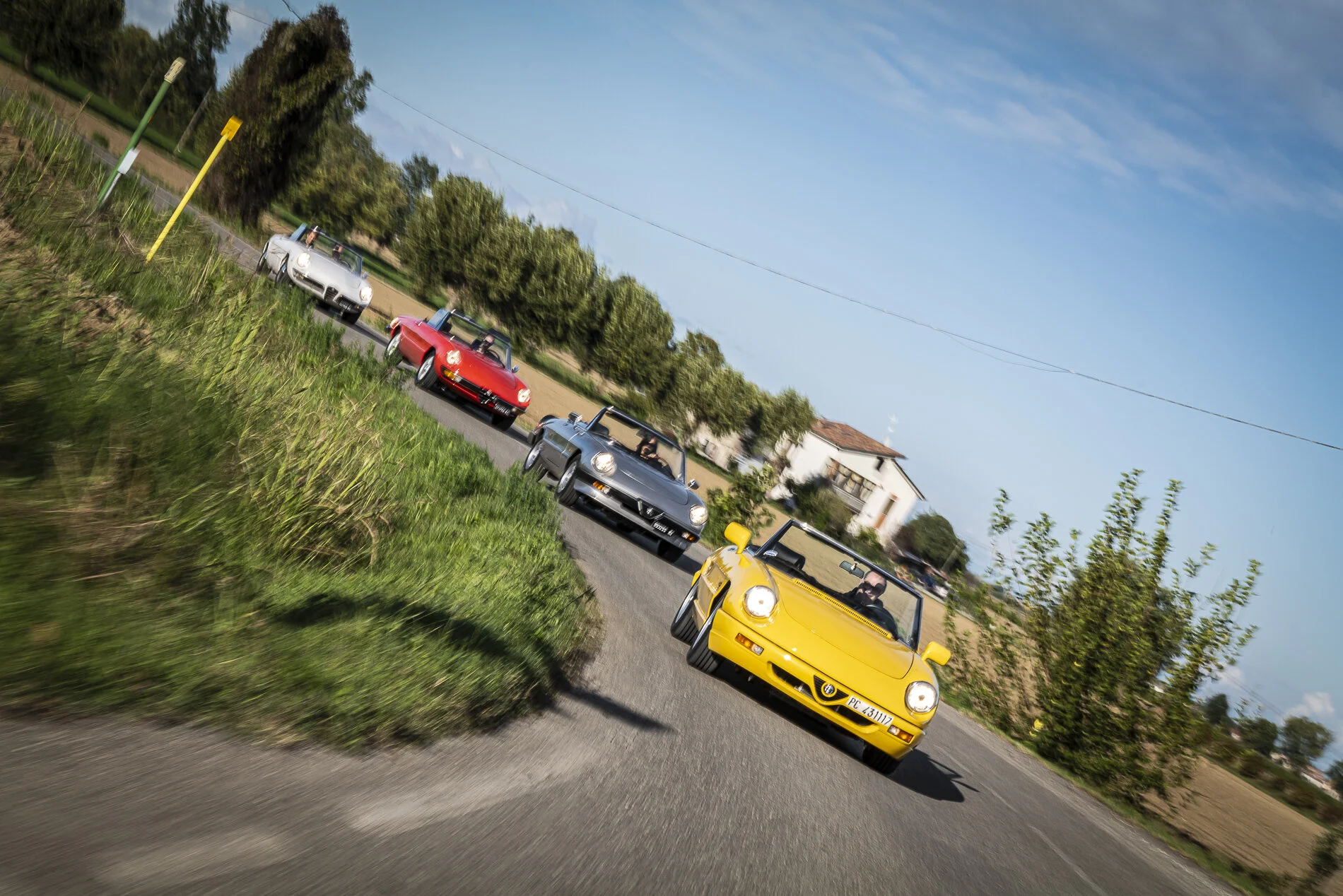 Alfa Romeo Spider Duetto (36).jpg
