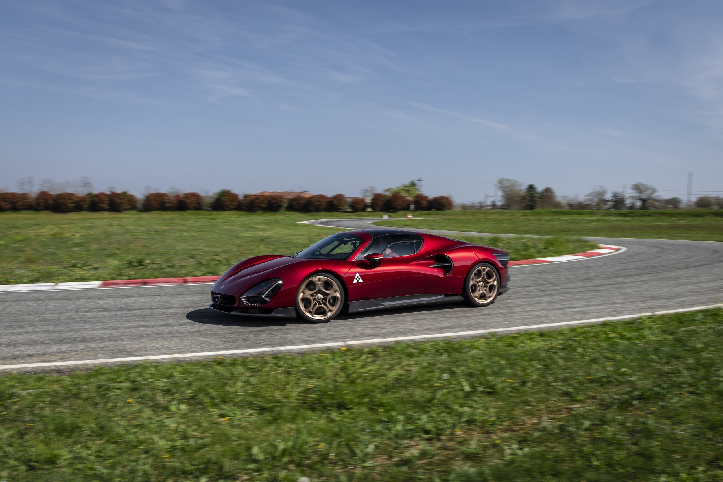 Alfa Romeo 33 Stradale Media Drive at Balocco (114).jpg
