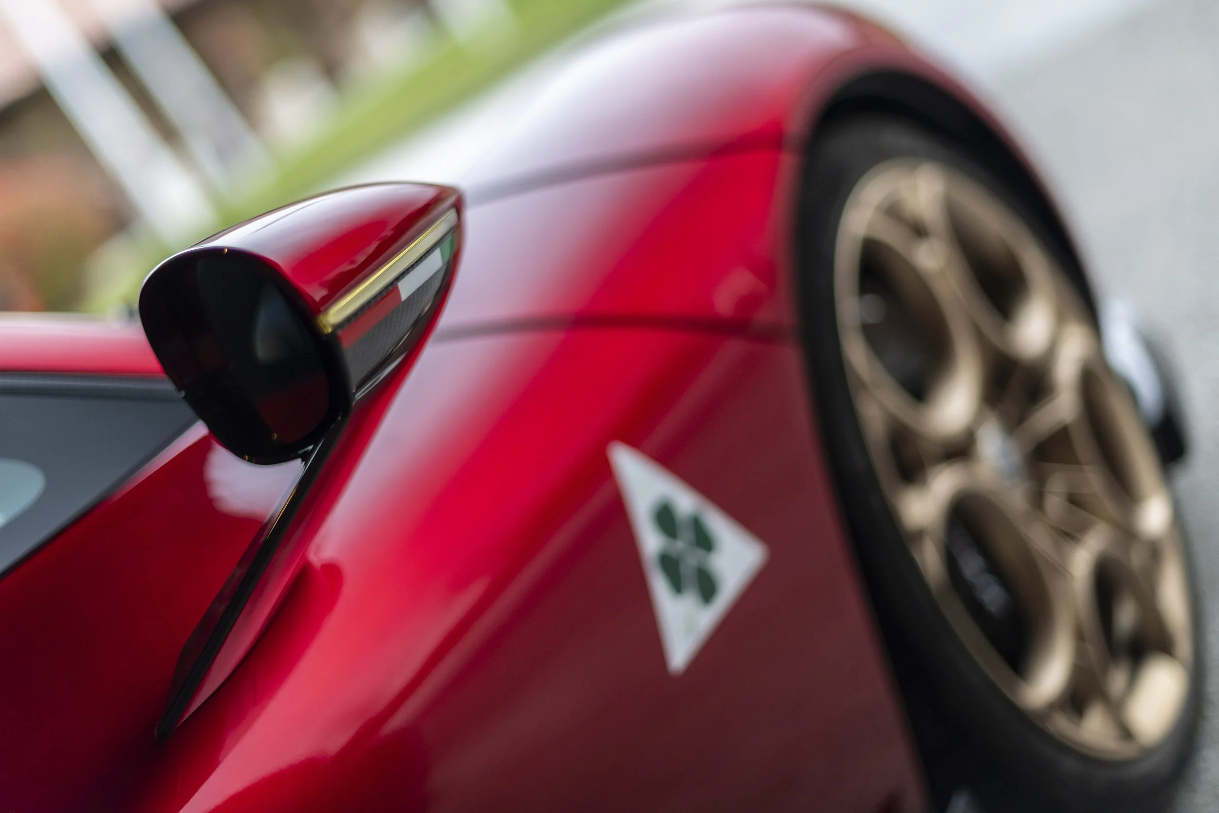 Alfa Romeo_33 Stradale (6).jpg