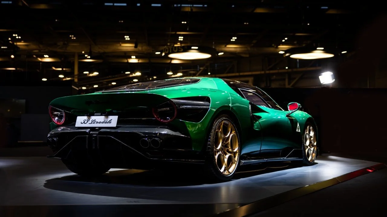 Alfa Romeo Bottega Fuoriserie  (2).jpg