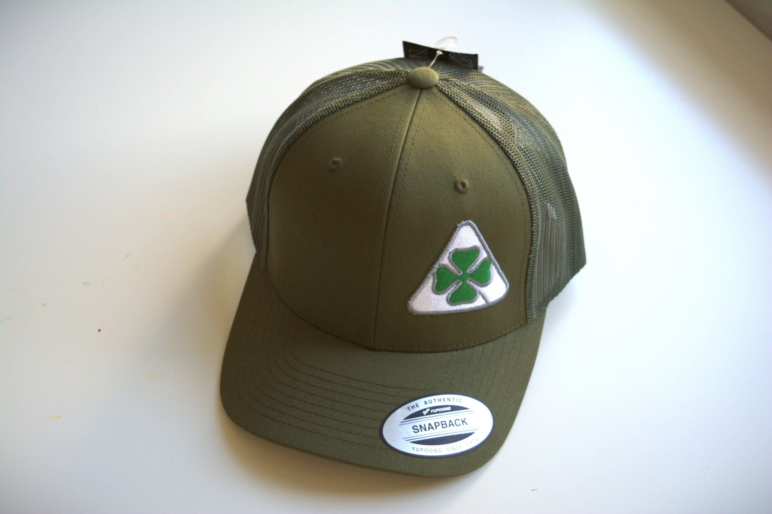 Quadrifoglio Verde Vintage Trucker (side).jpg