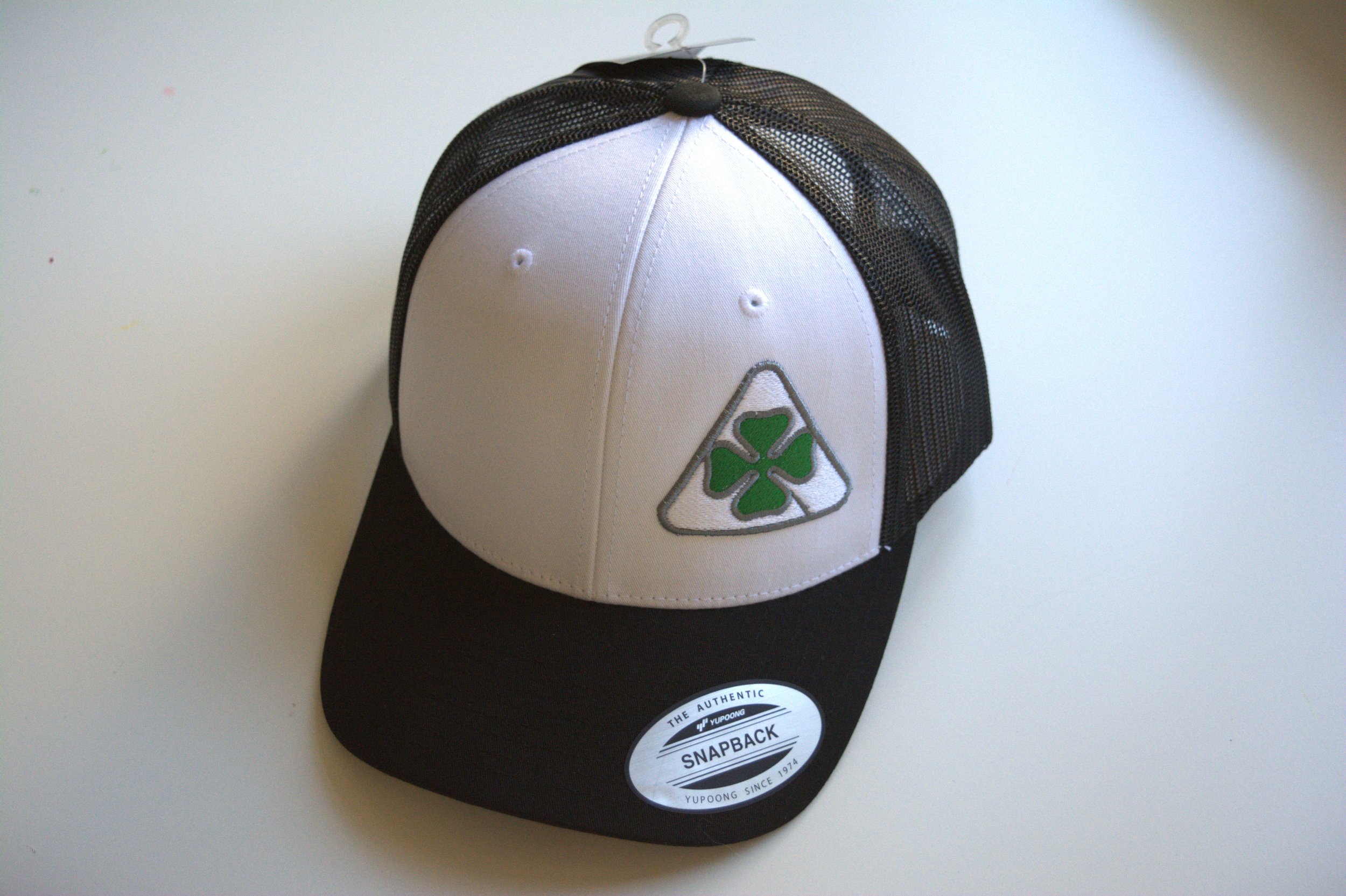 Quadrifoglio Vintage Trucker (side).jpg
