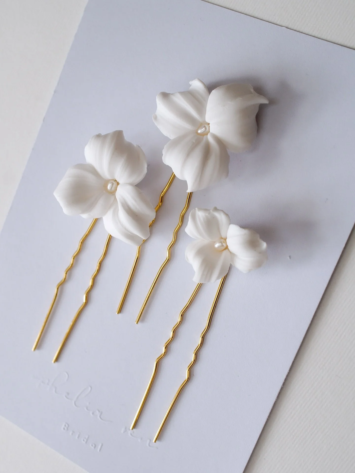 Sometimes the simplest piece is the one you keep reaching for.
#handmadebridalaccessories 
#bridalhairpins 
#weddinghairaccessories 
#bridalstyle 
#handcraftedwedding 
#etherealbride 
#bridalhairinspo 
#bohobride 
#luxurybridalaccessories