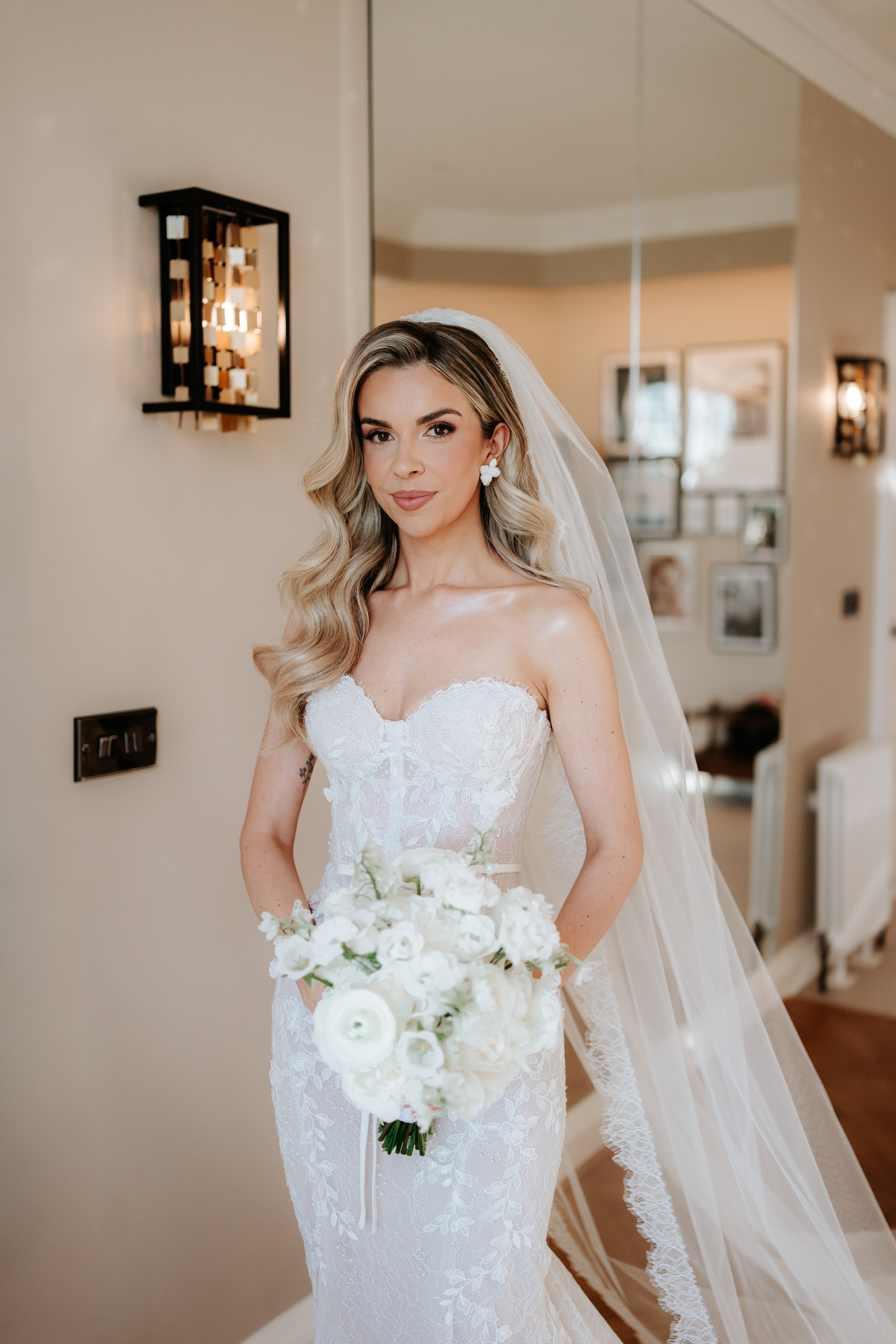 Floral bridal earrings with white trillium design and freshwater pearl drop, lightweight handmade wedding earrings for bride or bridesmaids, elegant pearl drop bridal jewellery
