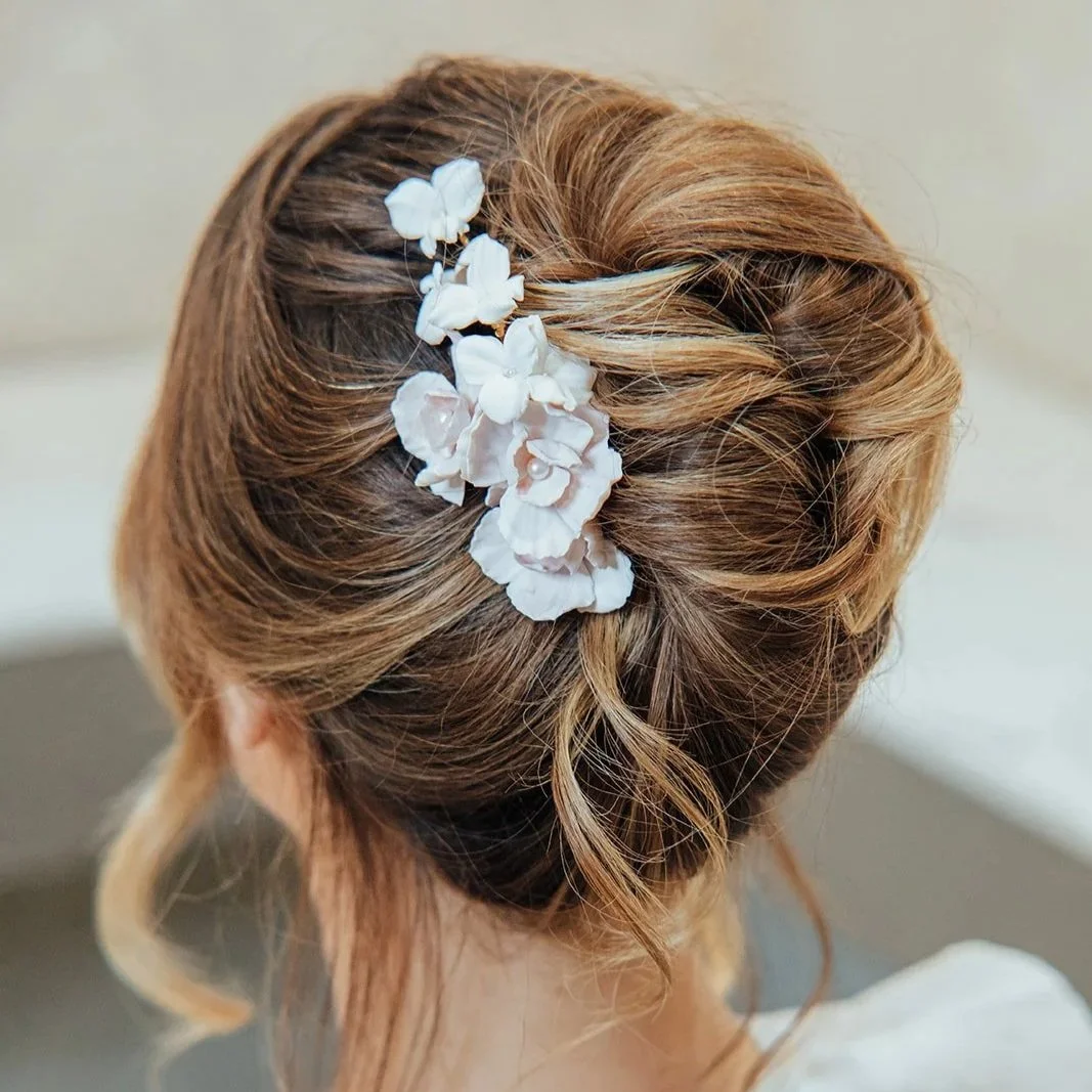Cherry Blossom & Trillium Hairpiece – Pale Pink & White, Pearl Bridal Hair Accessory