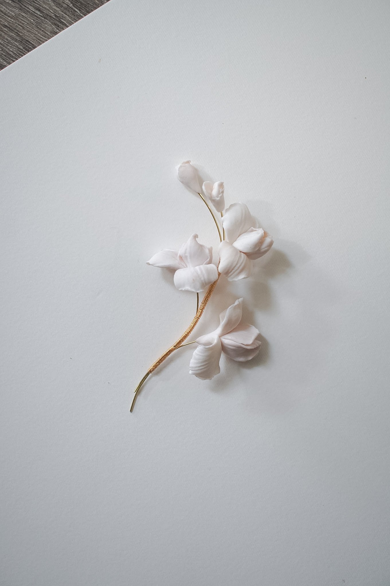 White Iris Hairpiece