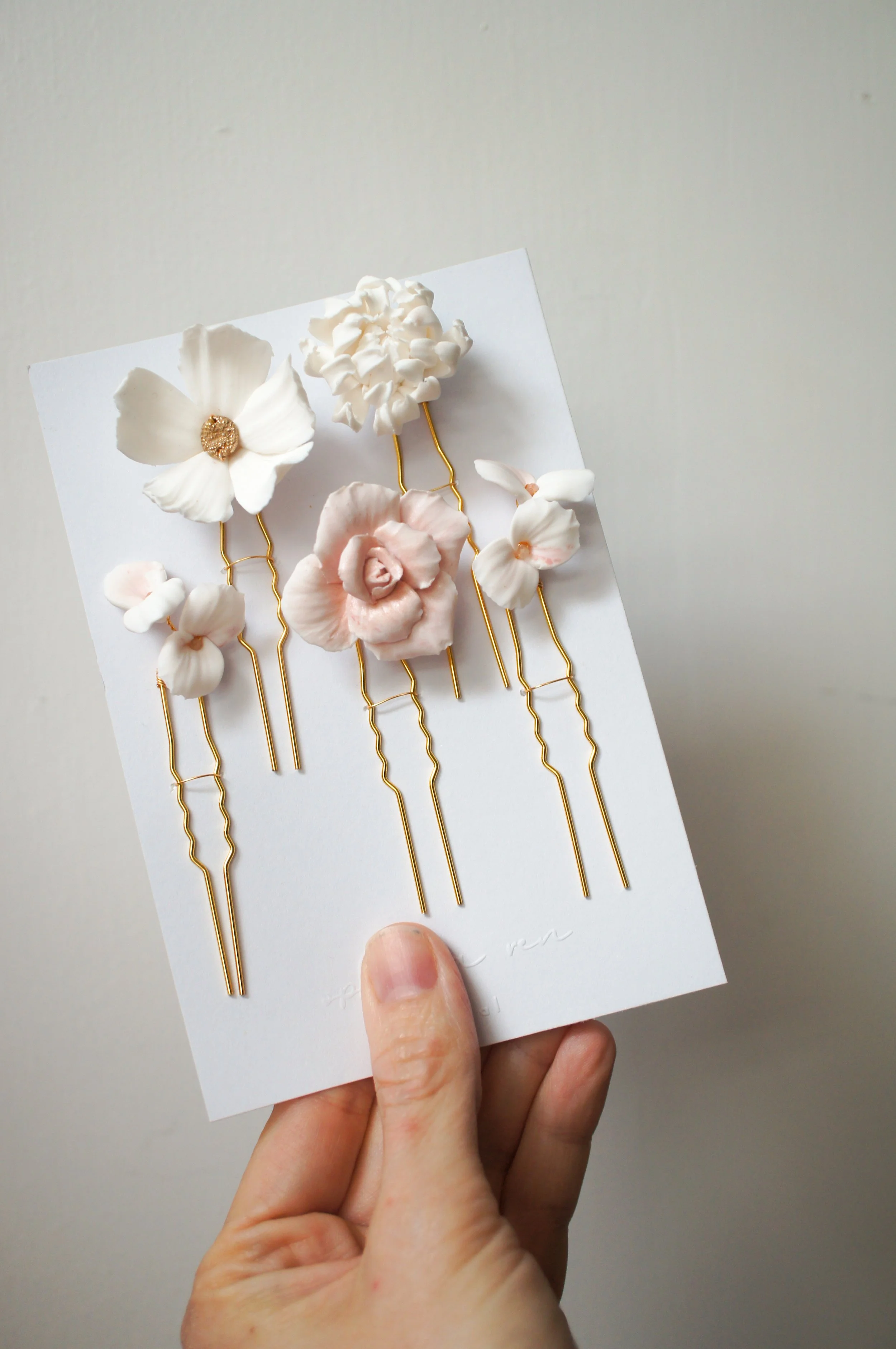 Chrysanthemum, Rose, Cosmos and Jasmine Hairpin Set in White and Pale Pink