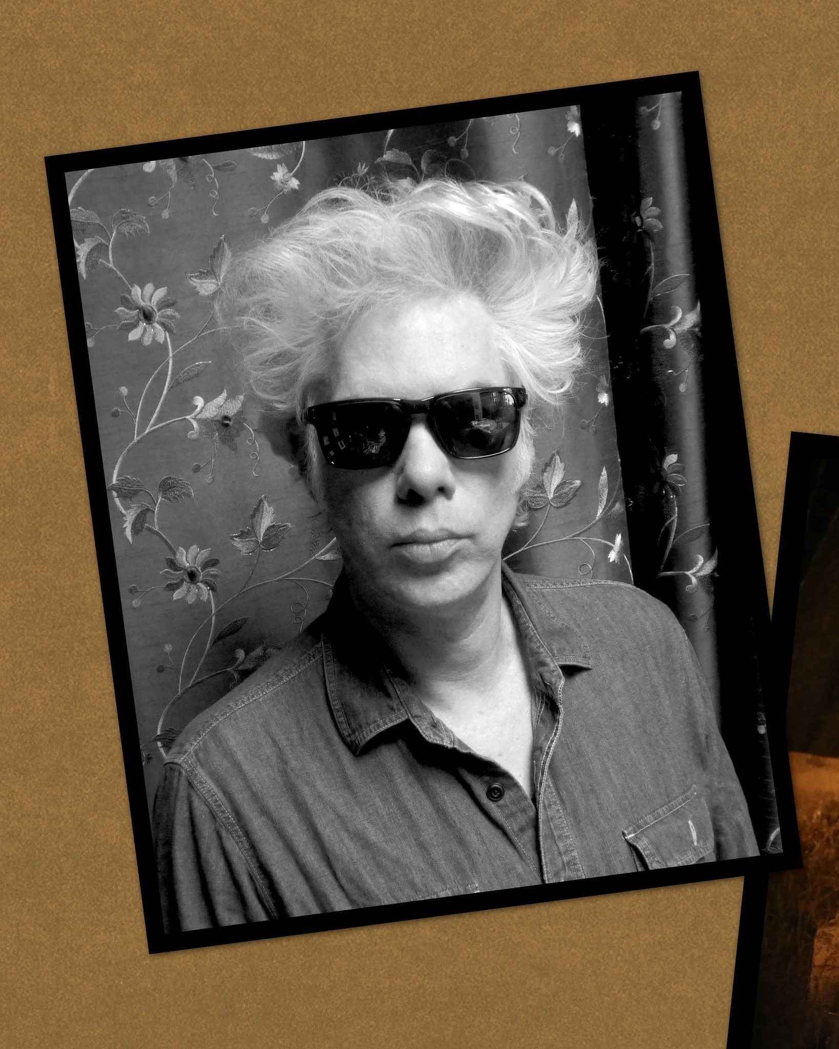 JIM JARMUSCH 🎸
Tournages

Retrouvez toute la filmographie de Jim Jarmusch dans le N&deg;61 actuellement en vente !