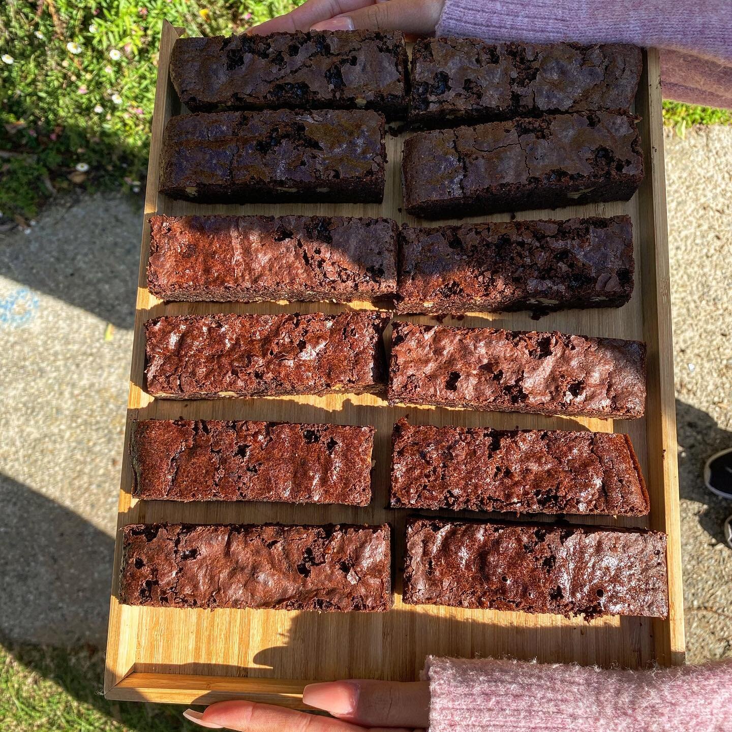 ✨ W A L N U T B R O W N I E ✨

Treat yourself with a walnut brownie and a hot cup of coffee ☕️ perfect for the rainy day 🌧️ 
.
.
.
.
.
.
.
.
.
.
.
.
#breakfastinperth #brunch #perthcafe #breakfast #gardencafe #bayswater #maylands #perthisok #foodie 