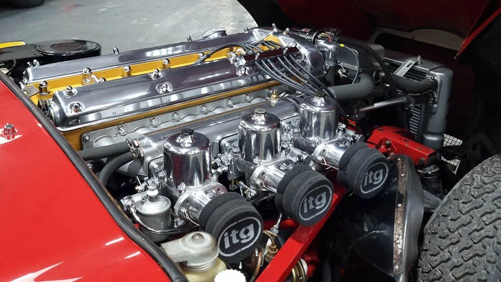 Triple SU carburettors