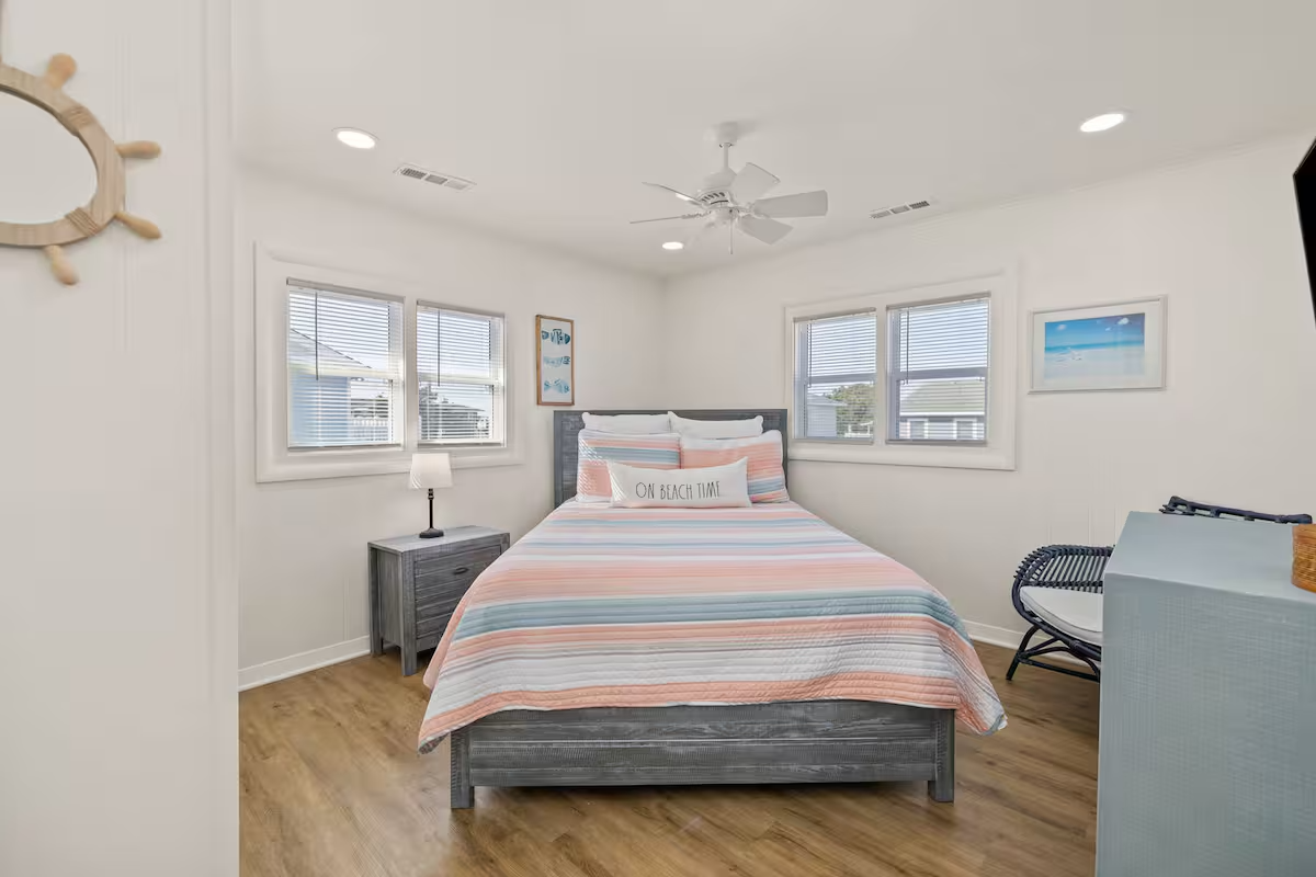 Q1 Striped Across Bedroom with Bath.png