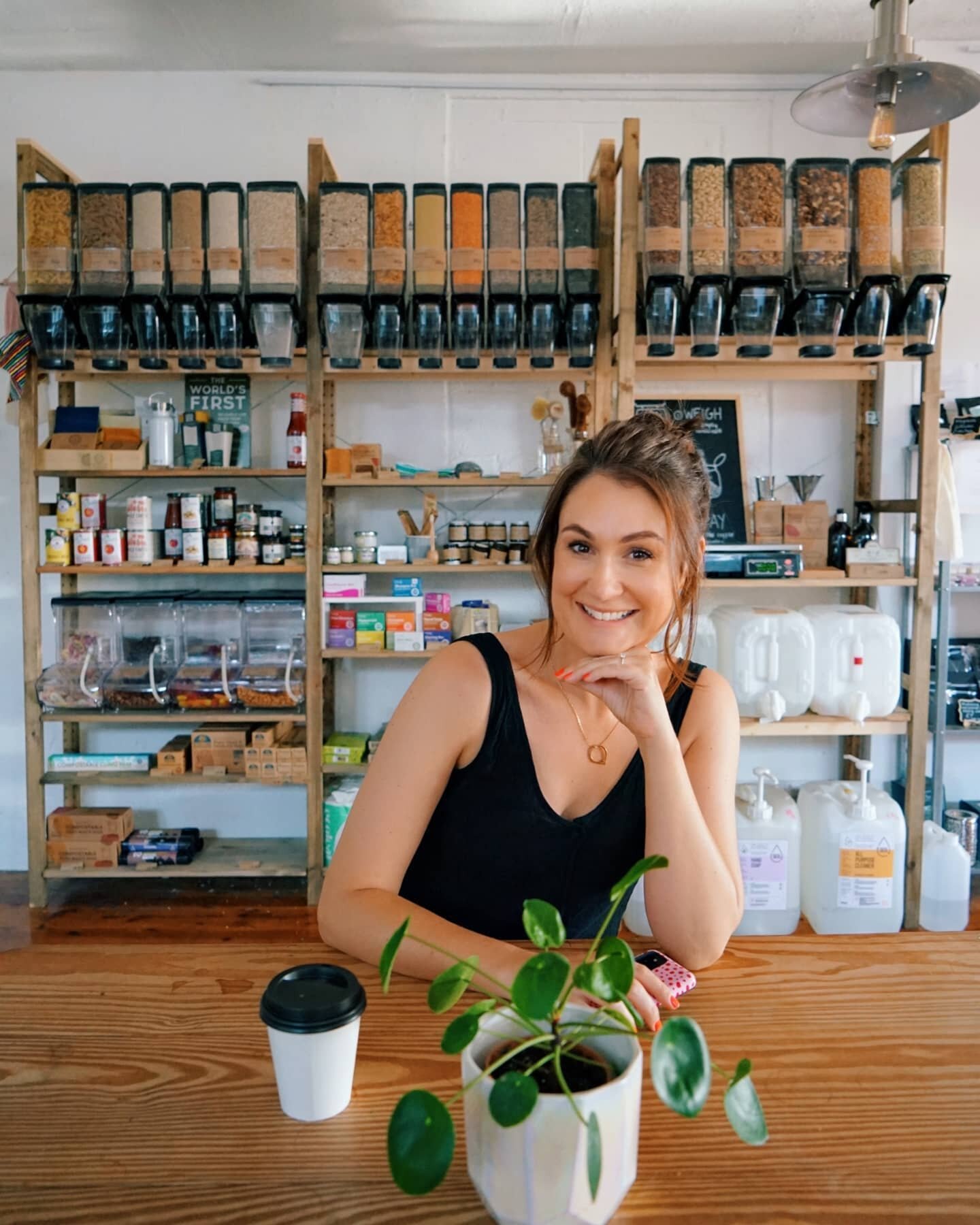 ...And just like that...I hit the big 4.0! Wahhh! 🎈🥂💜 Actually really looking forward to my forties.
Today, and for the next 3 days at LEAST (I like to draw these things out) I'll be O.O.O celebrating...and with our new pup of course, Stanley. Lo