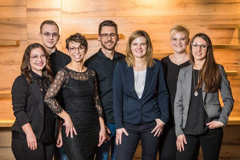 2020-02-19_brillenteam100.jpg