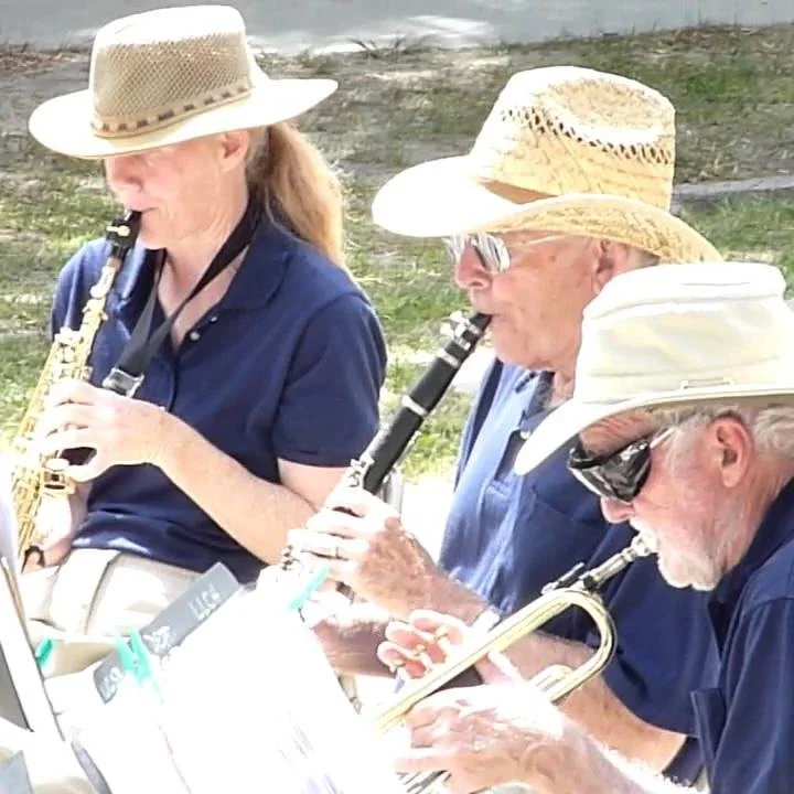 This Saturday at Camino Real Marketplace we have holiday music Dixie style with the Dixie Daddies and Mamas from 2-3 pm. Don't miss it! 🎶𝄞🎷

For this and other events go to https://www.caminorealmarketplace.net/happeningsandevents