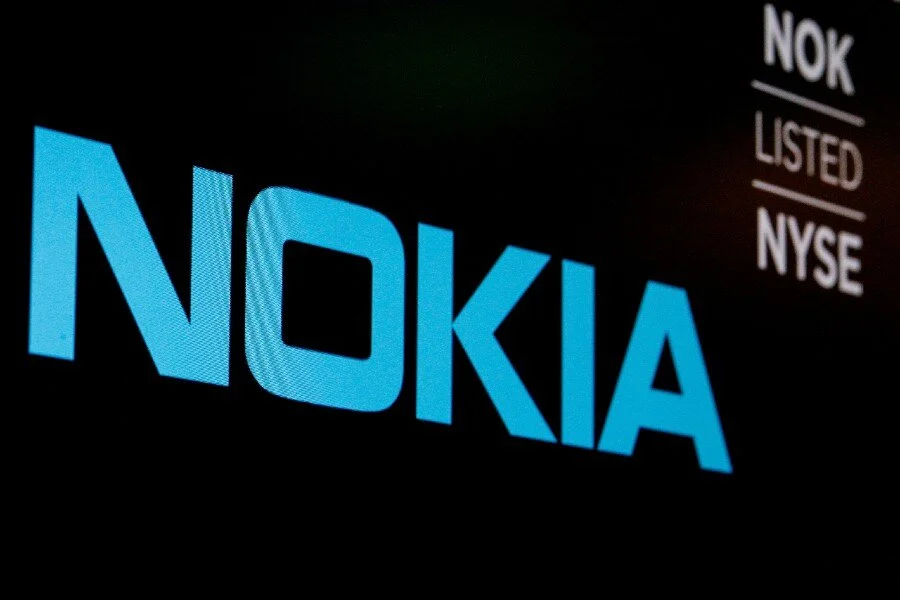 Got any signal up here? Nokia to build mobile network on the moon