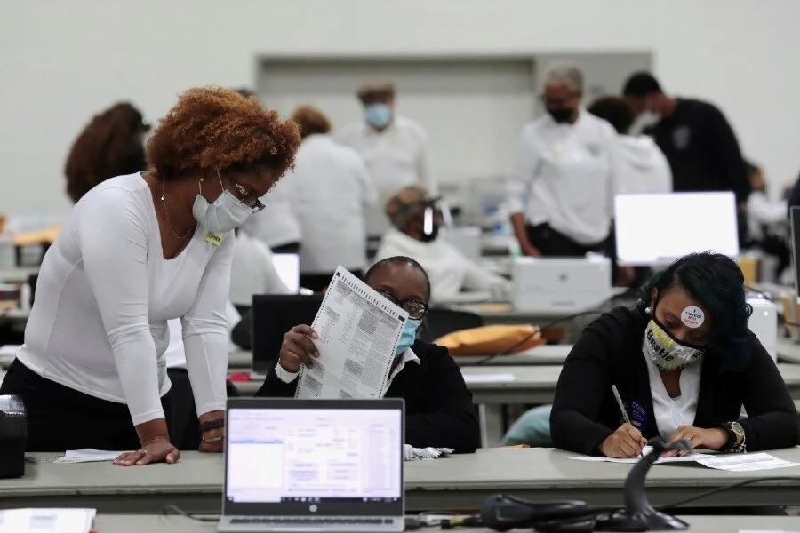 Trump campaign sues to stop ballot count in Michigan